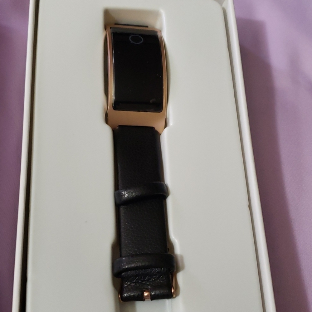 Smart watch leather watch bracelet fitness tracker - Picture 3 of 8